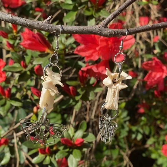 SOLD - Real Possum Vertebrae Luna Moth Charm Nickel Free Earrings - - Picture 10 of 12